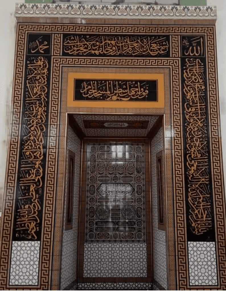 Mihrap -31, Lider Çini, 300x490 Kabe Örtüsü Ahşap Desenli Çini Mihrap, Ahşap Desenli Çini Mihrap, Cami Çini Fiyatları